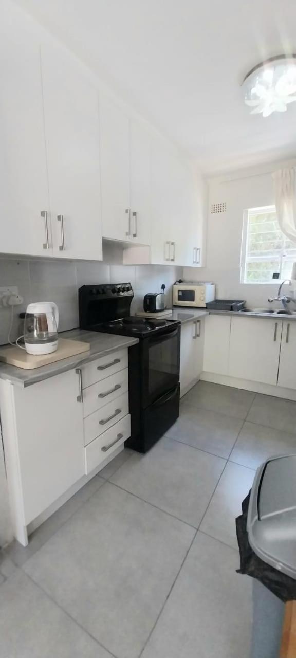 Lakeside Guest House Le Cap Chambre photo